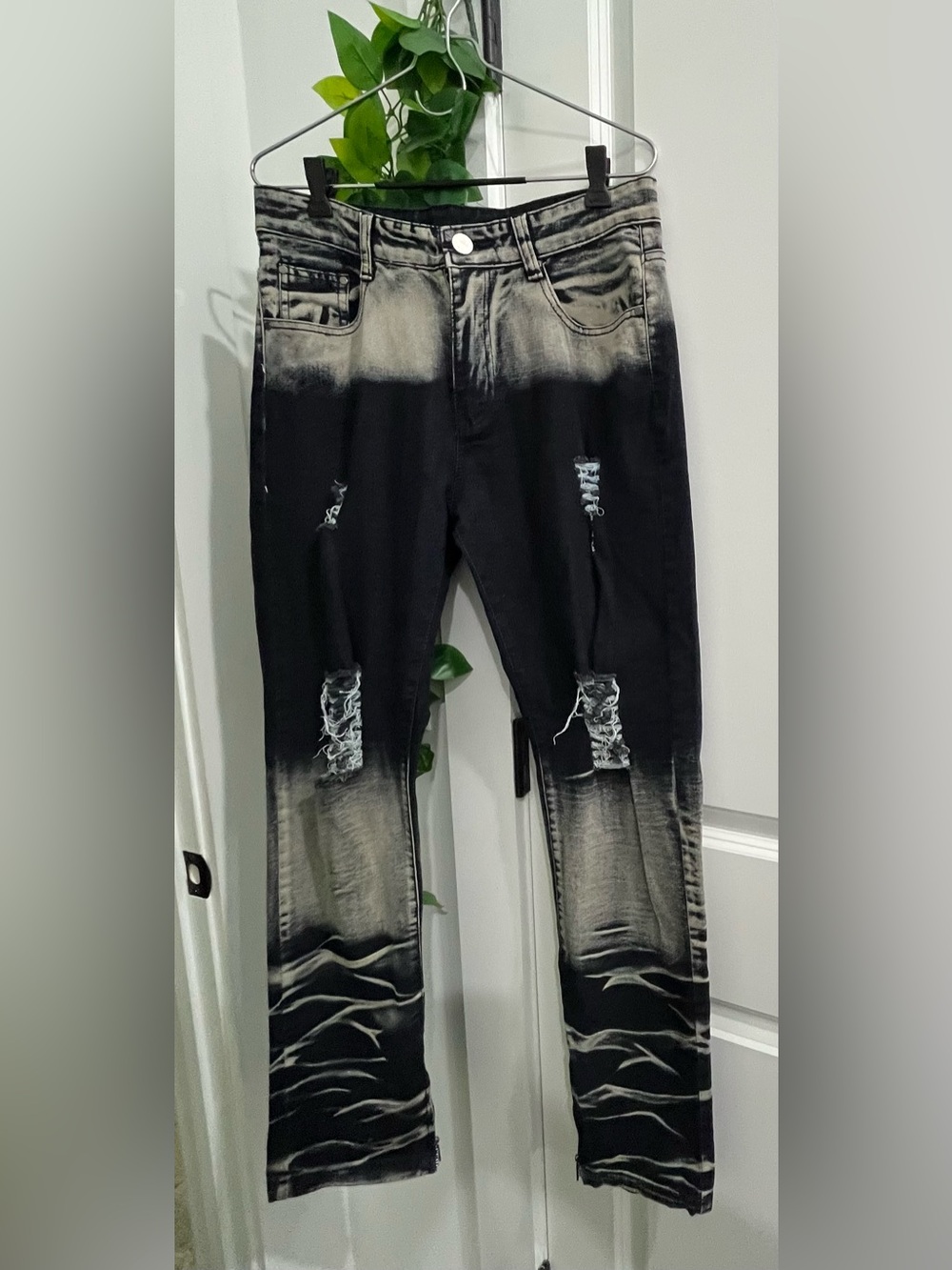 Brand Unlisted-Men's Distressed Black Fade Jeans